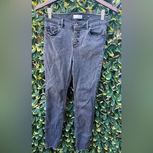 🔹 4/$25- LOFT Black Denim Modern Skinny Jeans